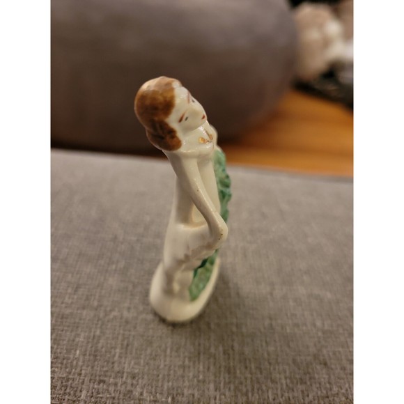 VINTAGE MINIATURE CERAMIC LADY CERAMIC FIGURINE-MADE IN JAPAN - Picture 2 of 5